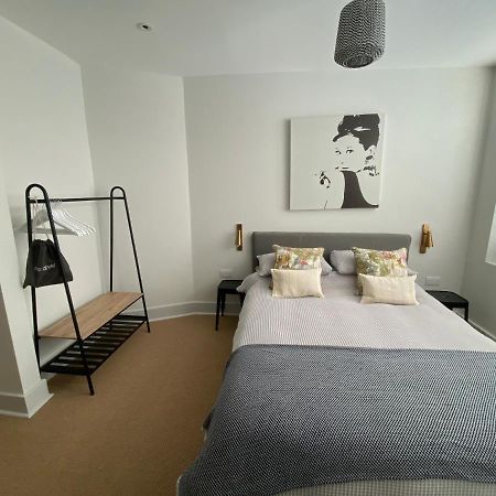 May Road, Stylish Townhouse Twickenham Eksteriør billede
